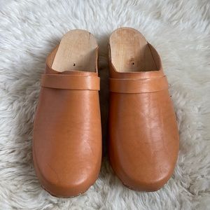 Classic Tan Leather Mules / Clogs